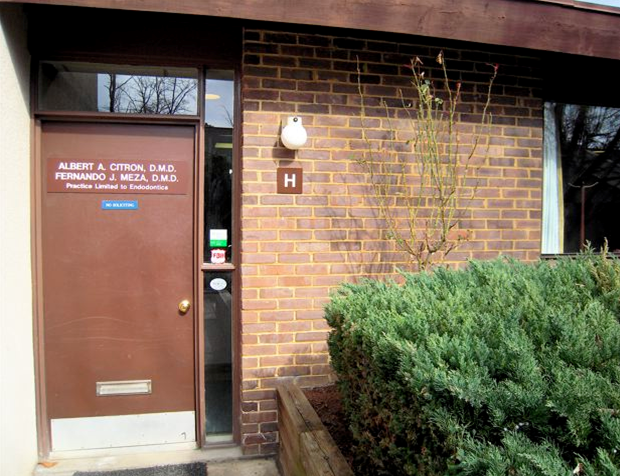 Front Door - Albert A. Citron, DMD & Fernando J. Meza, DMD - Endodontists in Vienna, Va. - Root Canal Specialists